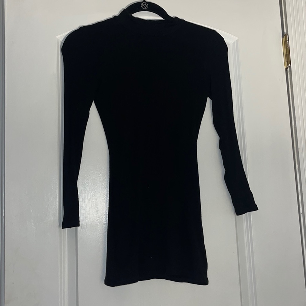 black ribbed dress